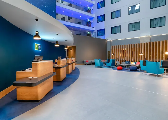 Holiday Inn Express - London Heathrow T4 By Ihg